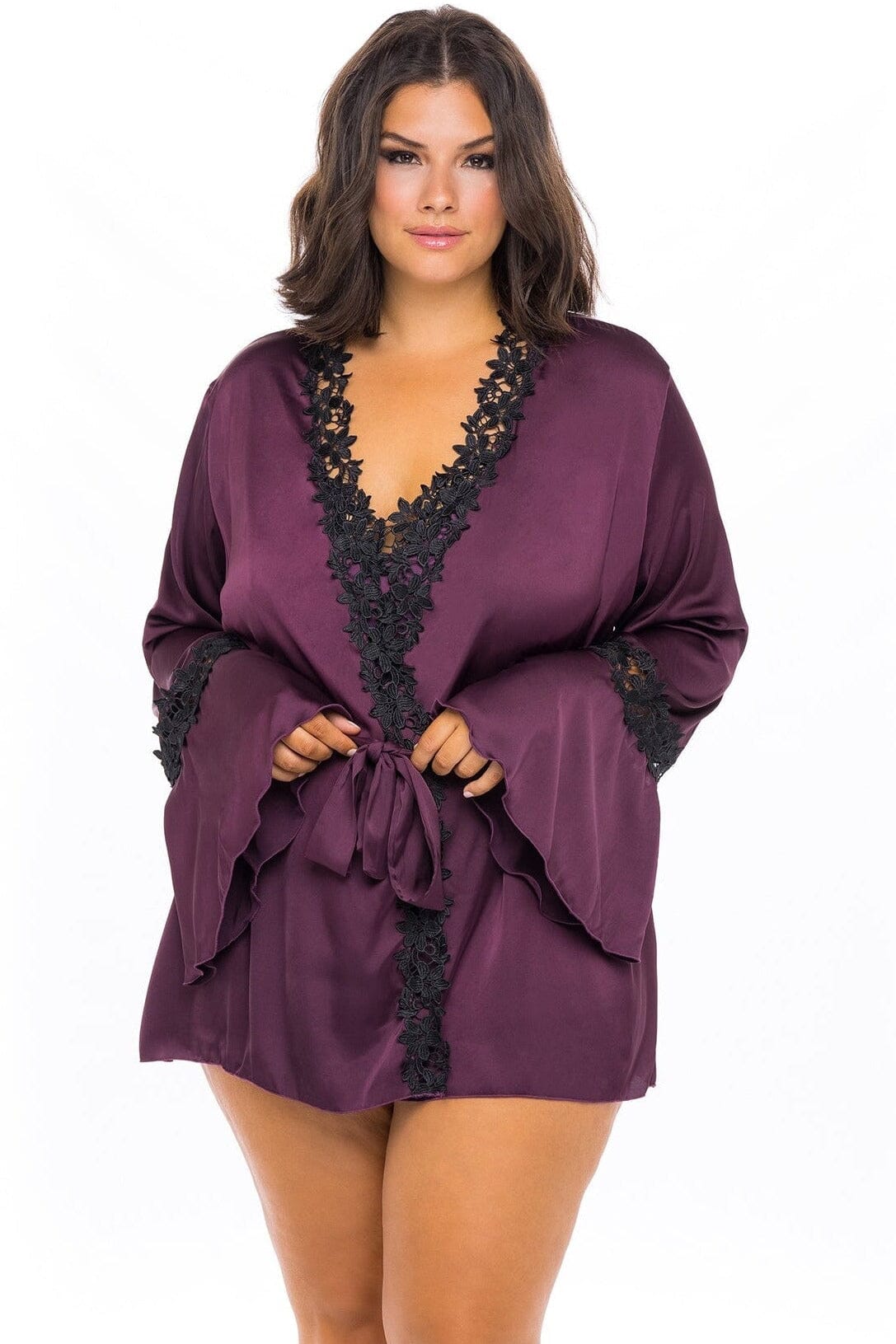 Short Wide Sleeved Robe